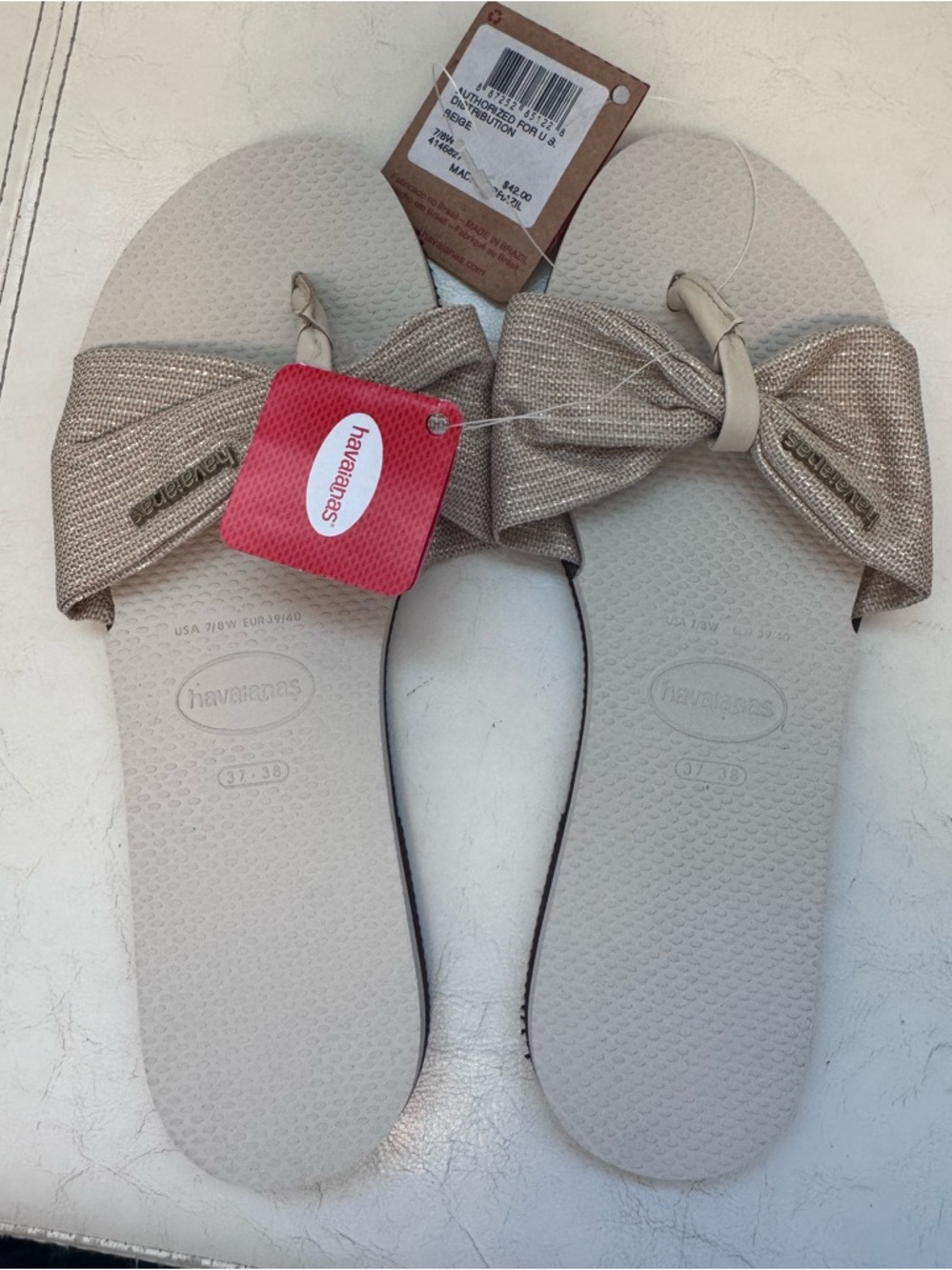 NWT Havaianas Metallic Bow Flip Flops